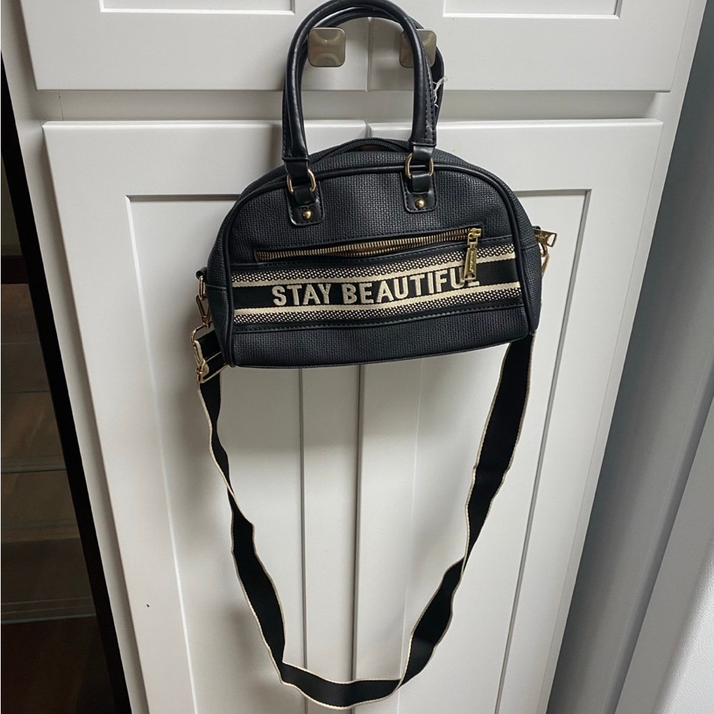 C’est la vie “Stay Beautiful” Black Handbag
